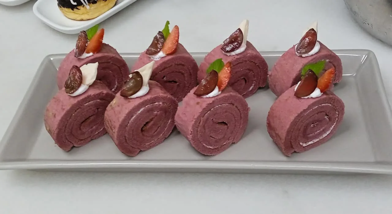 Roll Cake